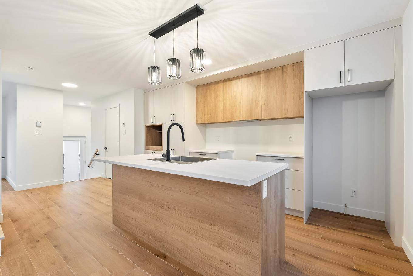 Kitchen - Rue De La Céramique, Lévis (Les Chutes-De-La-Chaudière-Ouest), QC - Indoor Photo Showing Kitchen