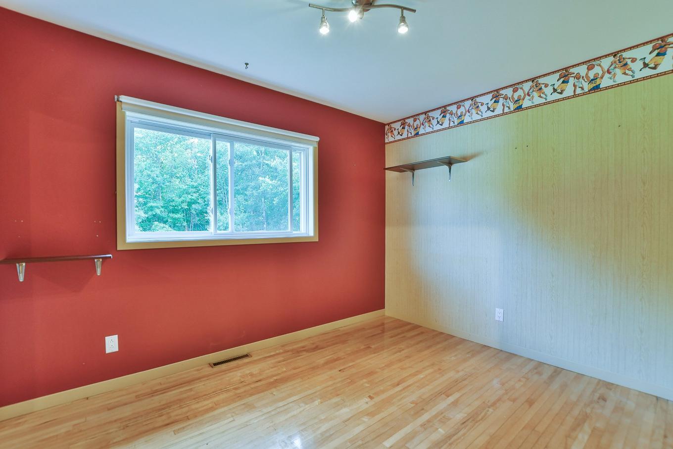 Bedroom - 828 Rg St-Esprit, L'Épiphanie, QC - Indoor Photo Showing Other Room