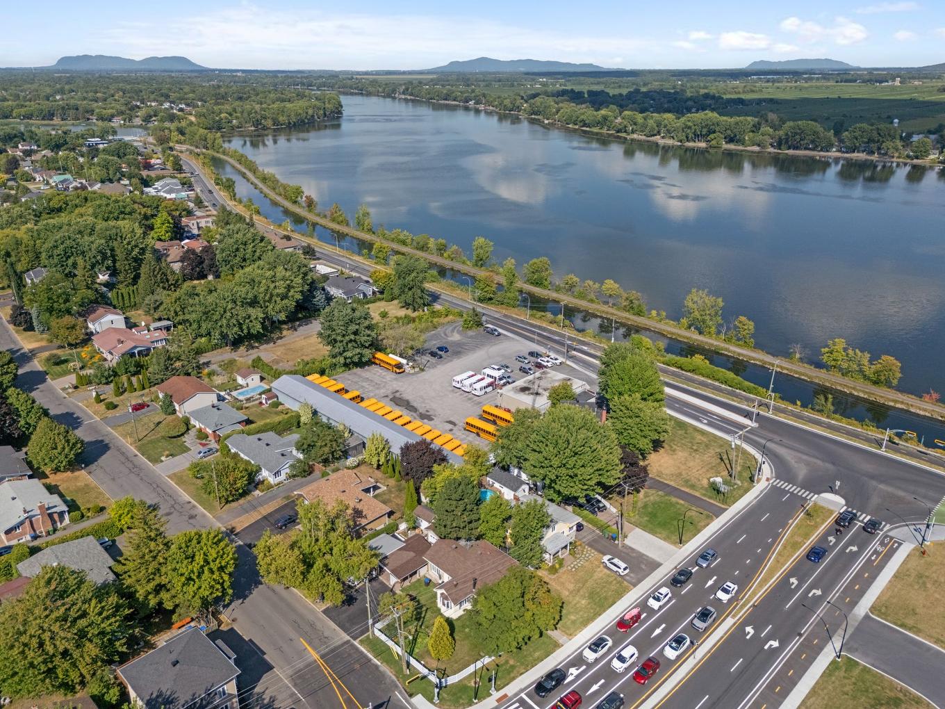 Photo aérienne - 10 Rue Jean-Talon, Saint-Jean-Sur-Richelieu, QC