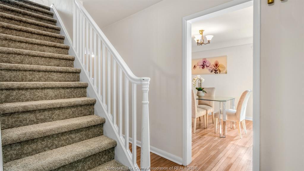 4054 Roseland Drive West, Windsor, ON