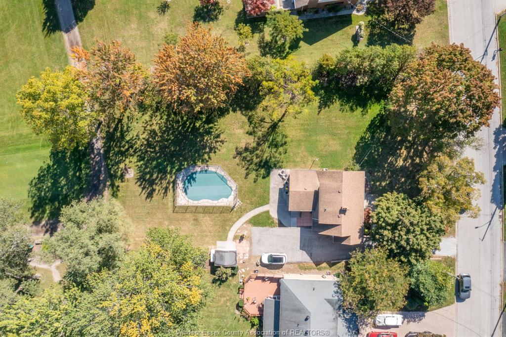 4054 Roseland Drive West, Windsor, ON