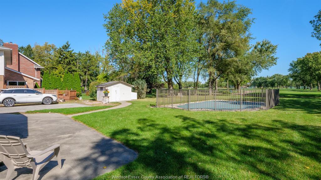 4054 Roseland Drive West, Windsor, ON