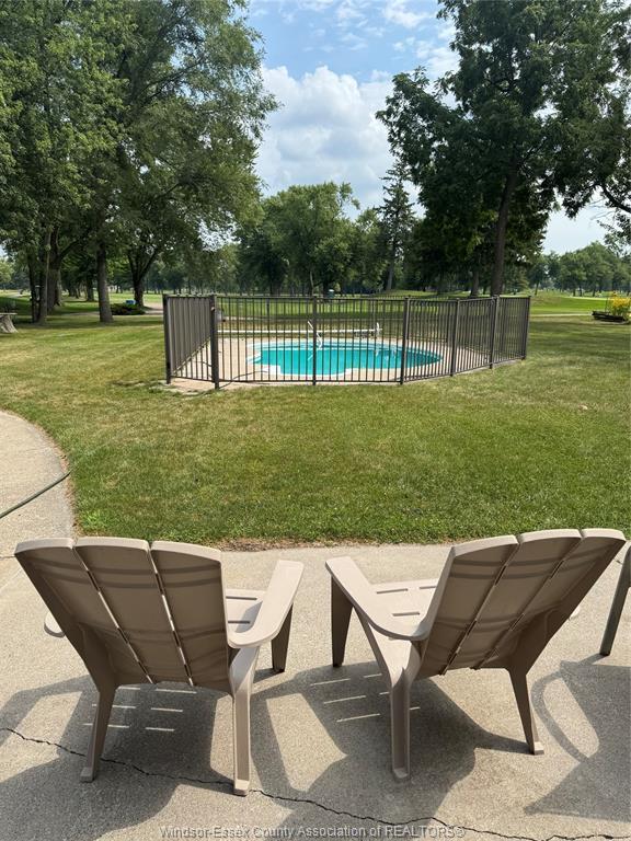 4054 Roseland Drive West, Windsor, ON