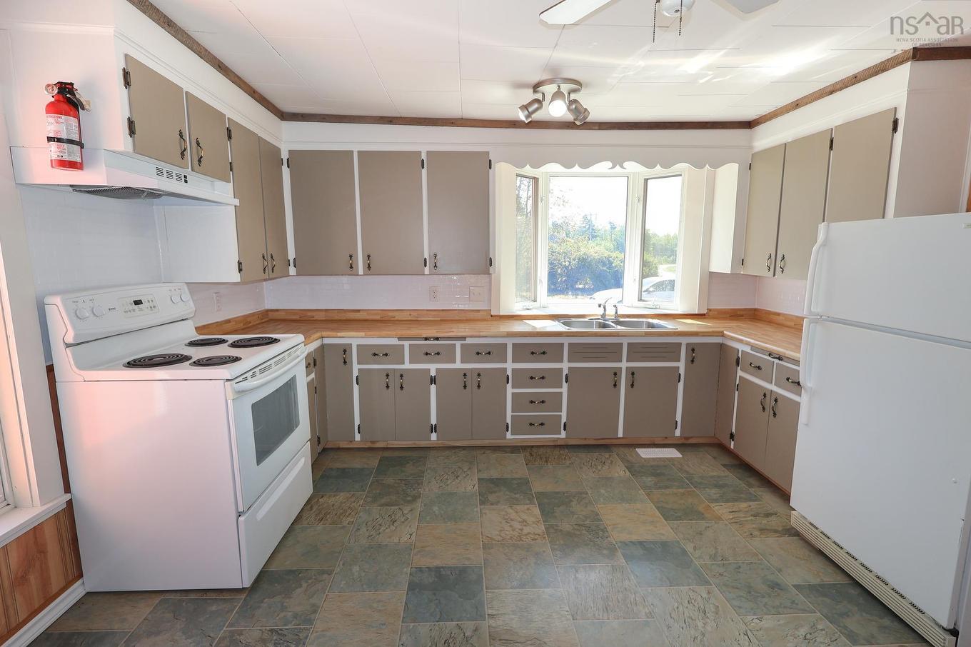 10524 Highway 8, Harmony Mills, NS