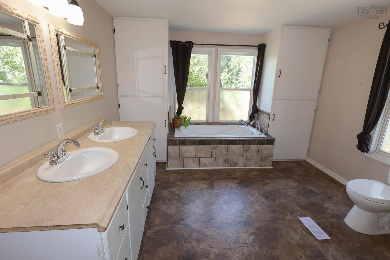 10524 Highway 8, Harmony Mills, NS