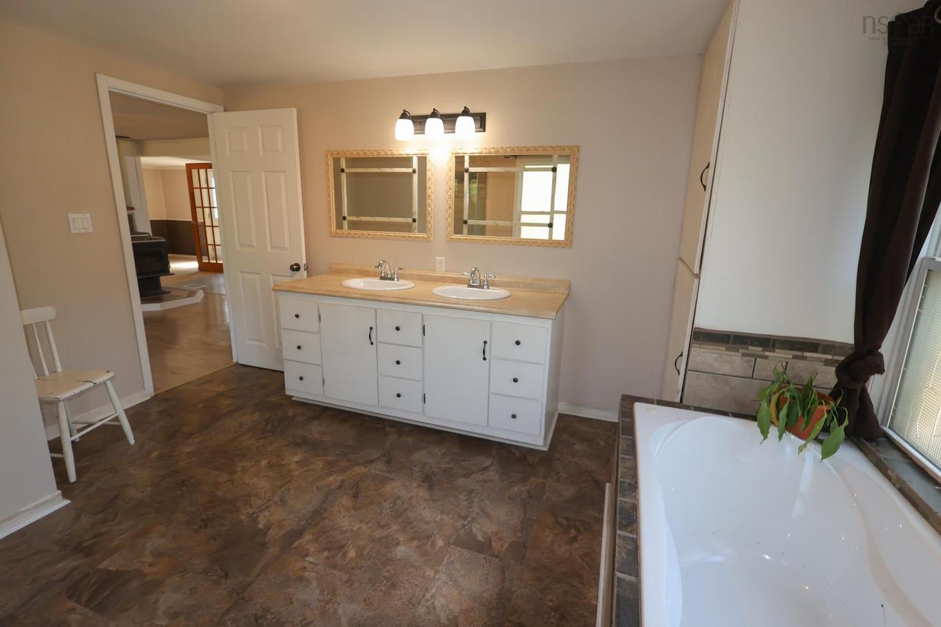 10524 Highway 8, Harmony Mills, NS