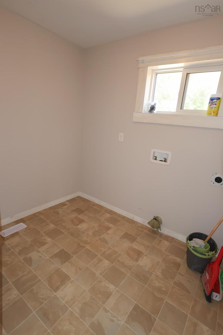 10524 Highway 8, Harmony Mills, NS