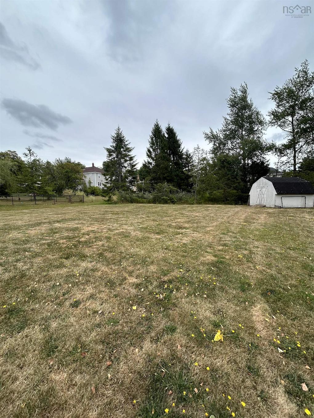 8 Smith Avenue, Springhill, NS