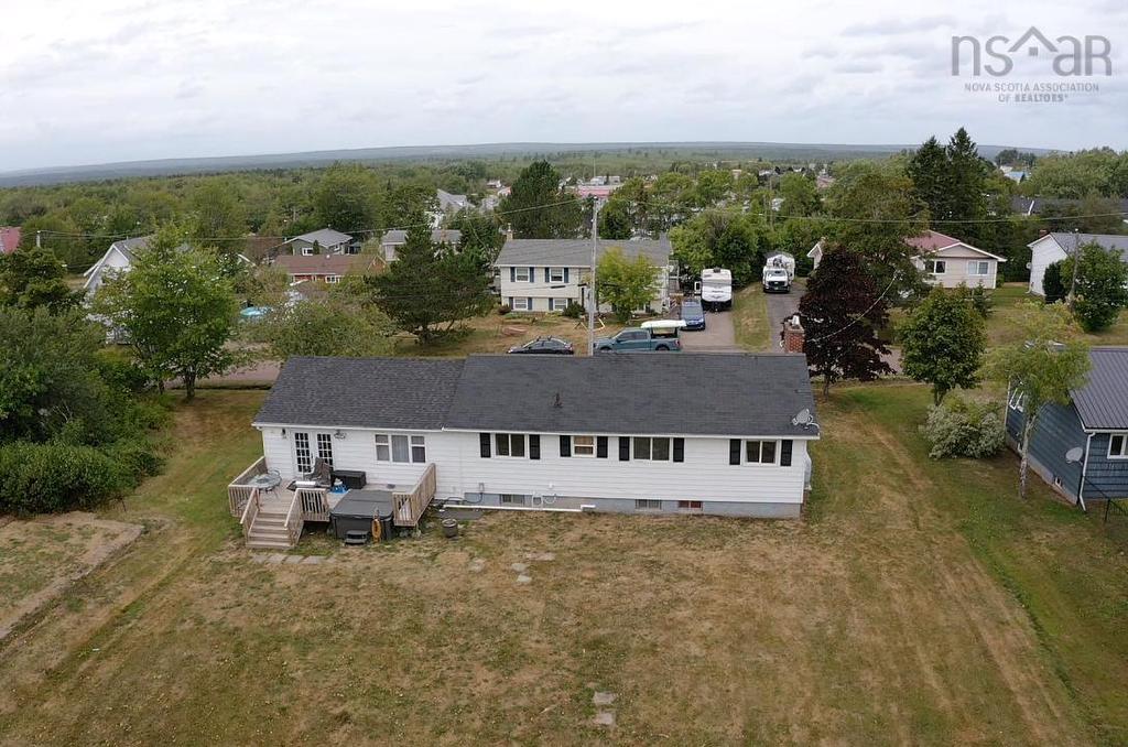 8 Smith Avenue, Springhill, NS