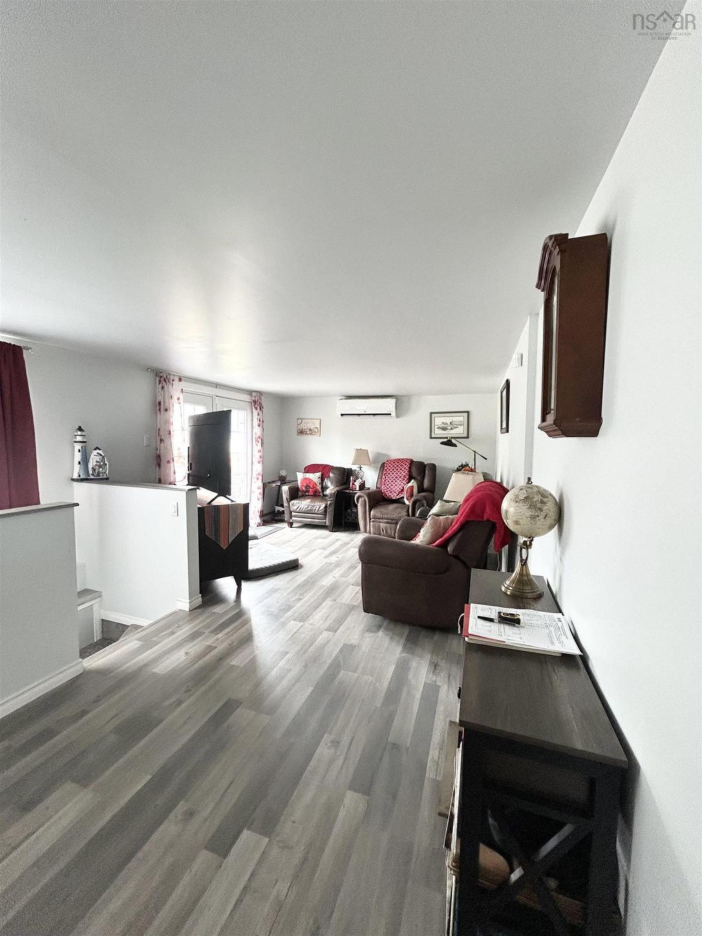 8 Smith Avenue, Springhill, NS