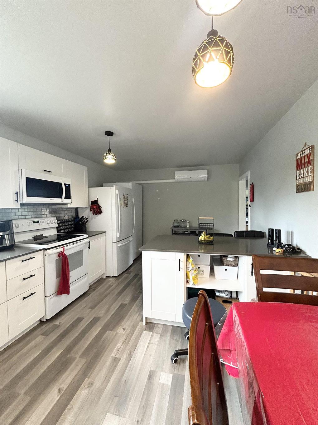 8 Smith Avenue, Springhill, NS