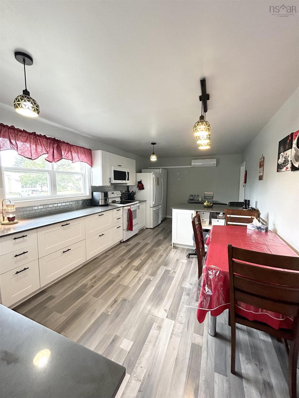 8 Smith Avenue, Springhill, NS