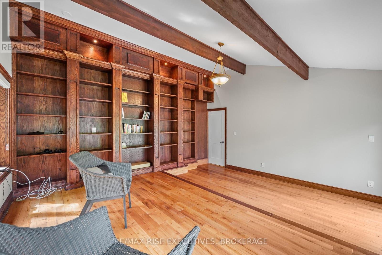 2300 County Road 32, Leeds And The Thousand Islands, ON - Indoor Photo Showing Other Room