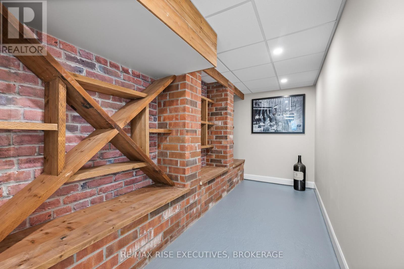 2300 County Road 32, Leeds And The Thousand Islands, ON - Indoor Photo Showing Other Room