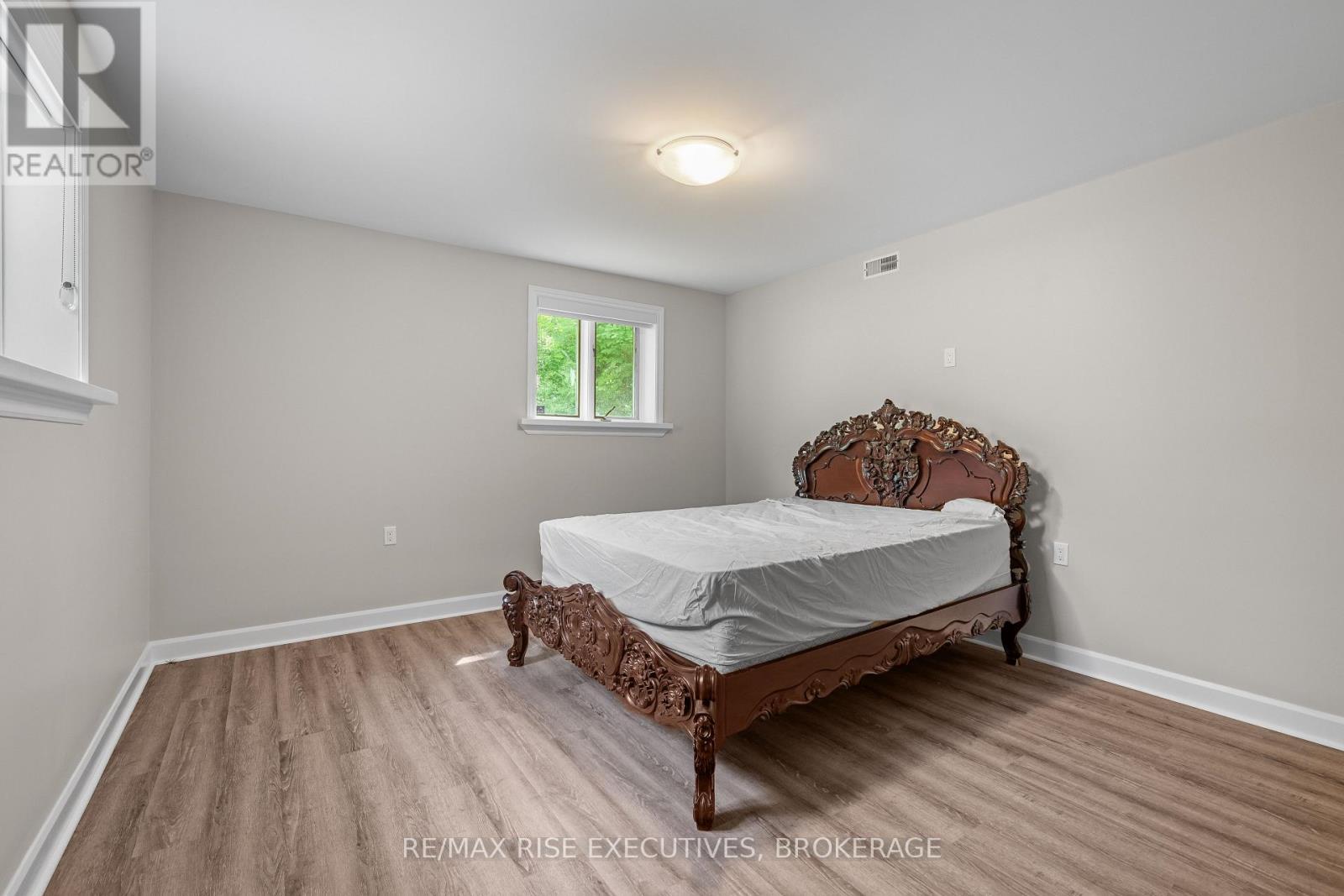 2300 County Road 32, Leeds And The Thousand Islands, ON - Indoor Photo Showing Bedroom