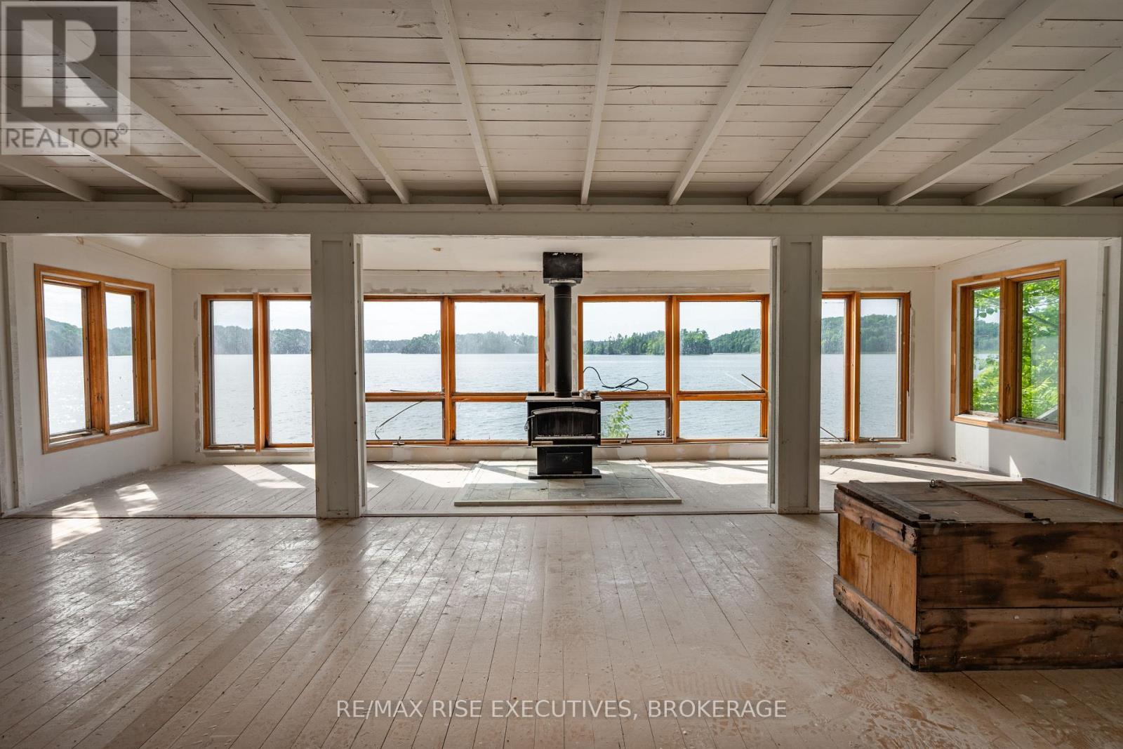 2300 County Road 32, Leeds And The Thousand Islands, ON - Indoor Photo Showing Other Room