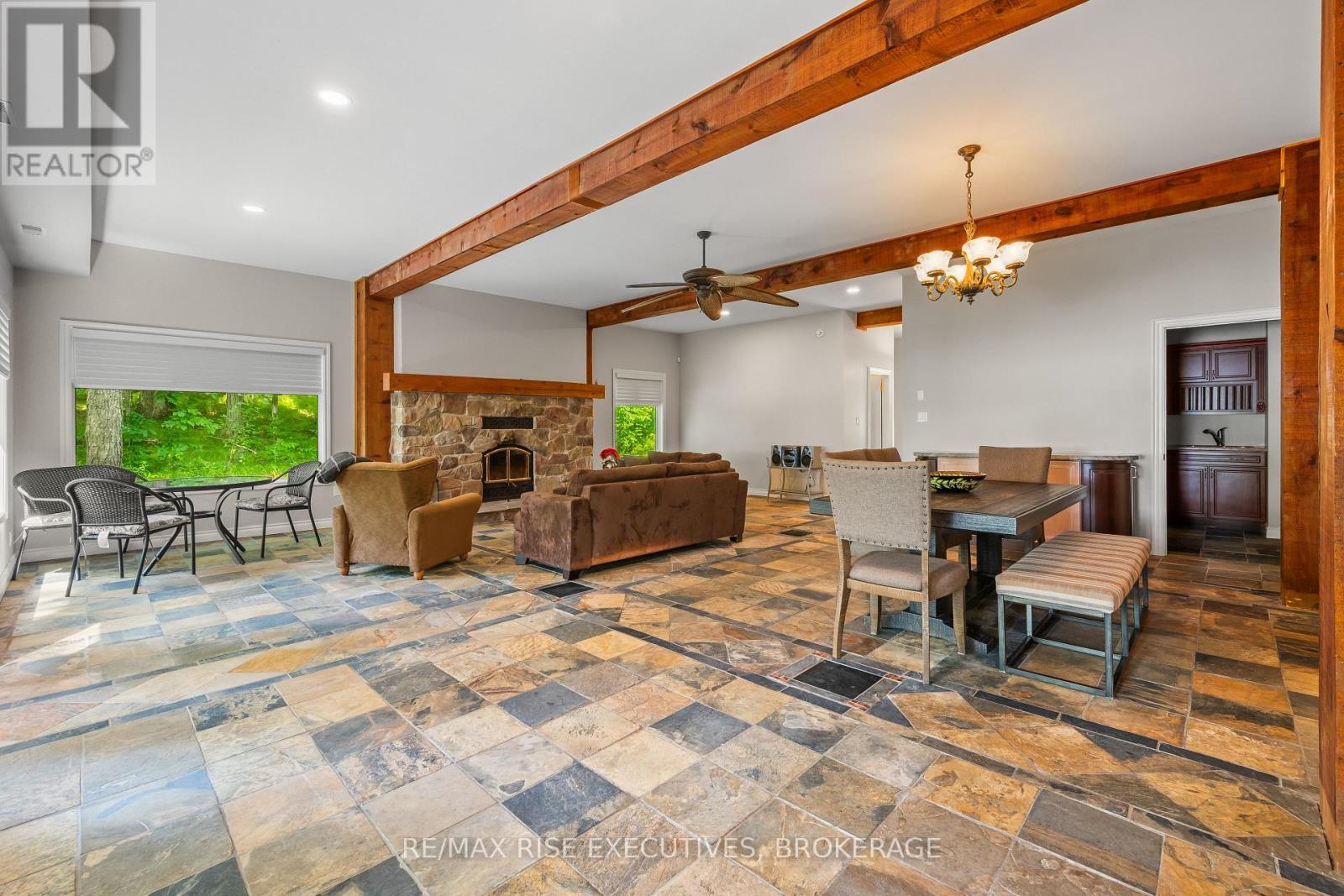 2300 County Road 32, Leeds And The Thousand Islands, ON - Indoor With Fireplace