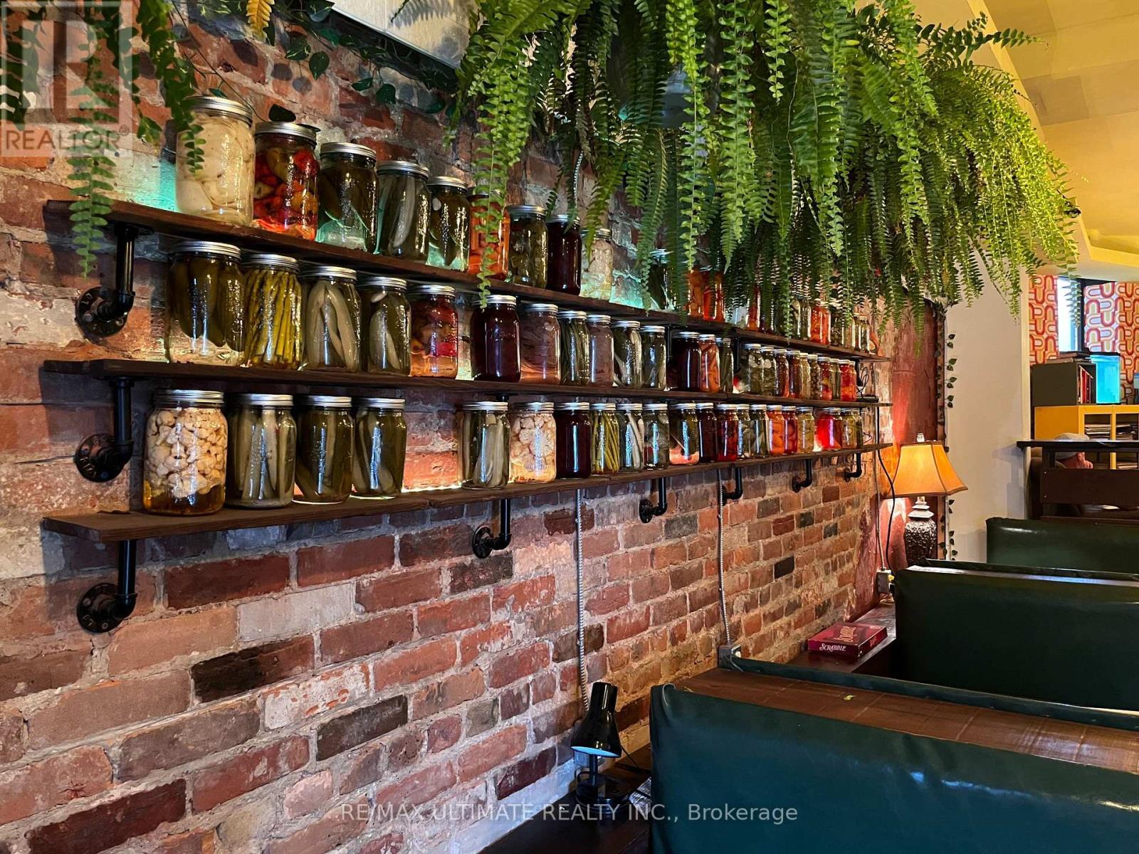 1144 College Street, Toronto, ON