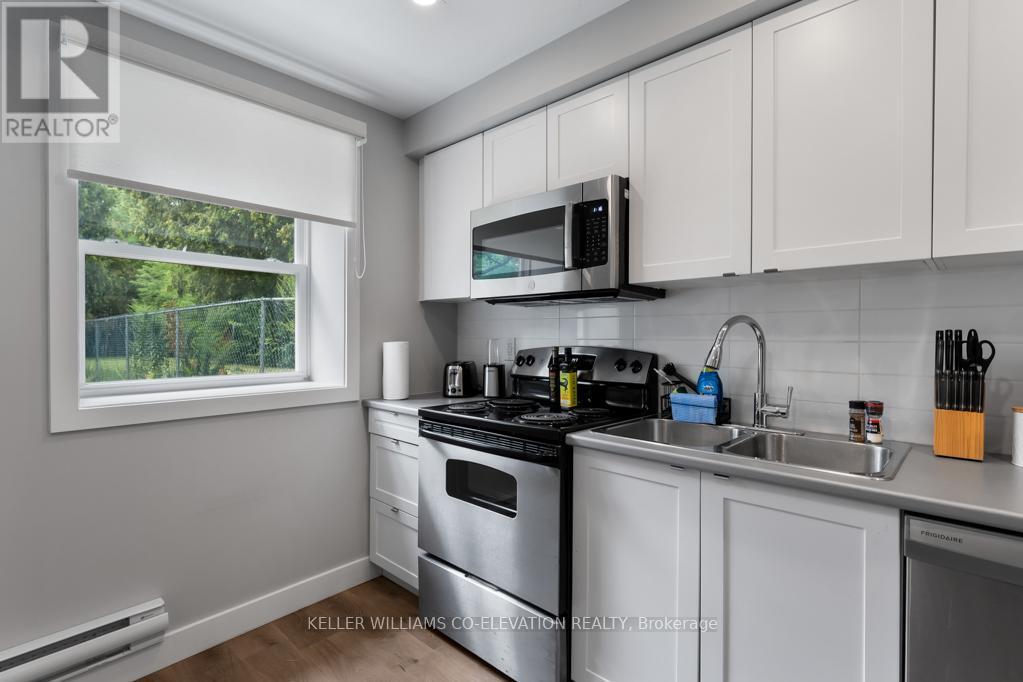 2 - 164-168 Picton Street E, Hamilton, ON