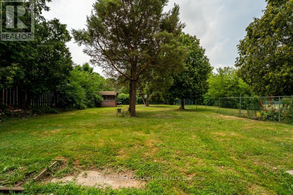 2 - 164-168 Picton Street E, Hamilton, ON