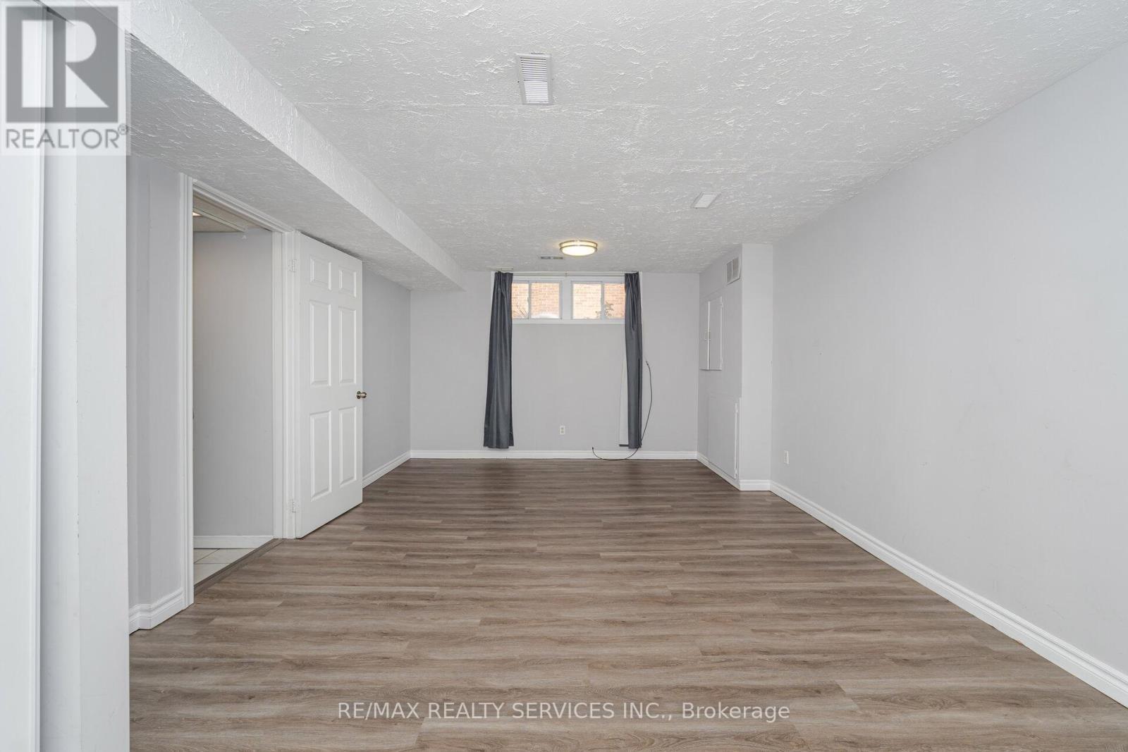 (Lower Level) - 21 Beverley Street, Waterloo, ON - Indoor Photo Showing Other Room