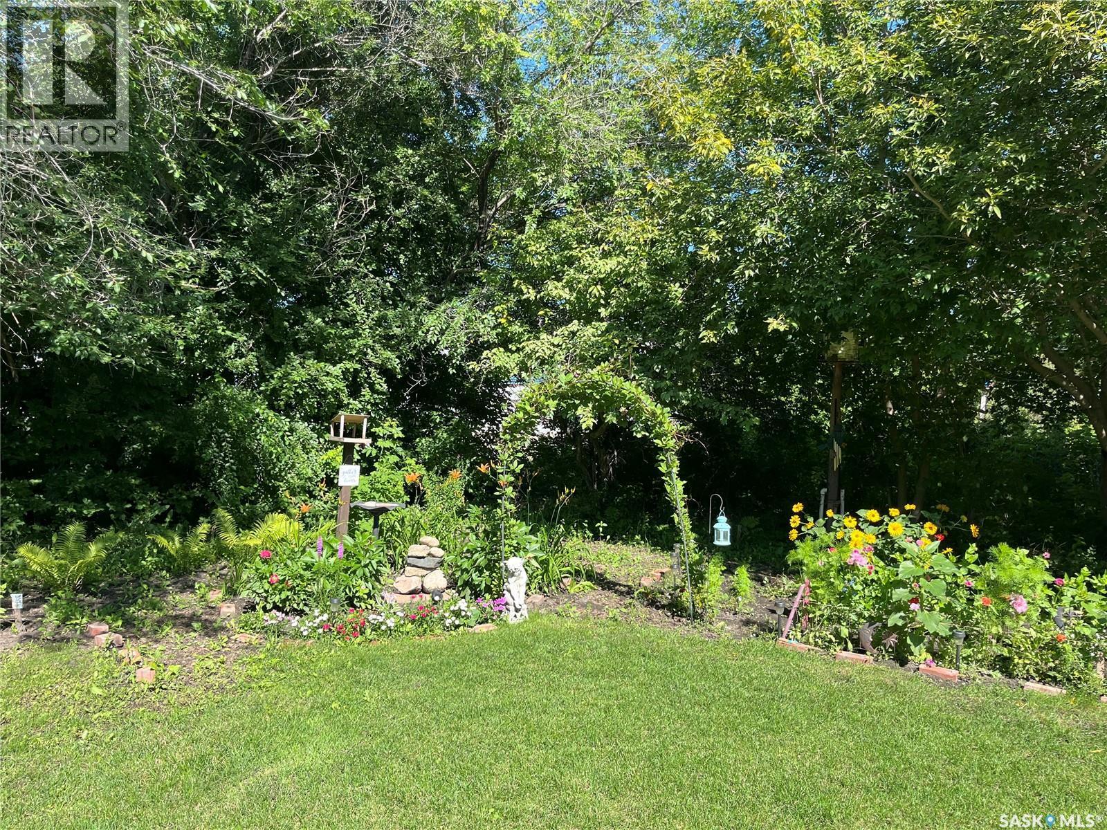 225 First Street Ne, Wadena, SK - Outdoor