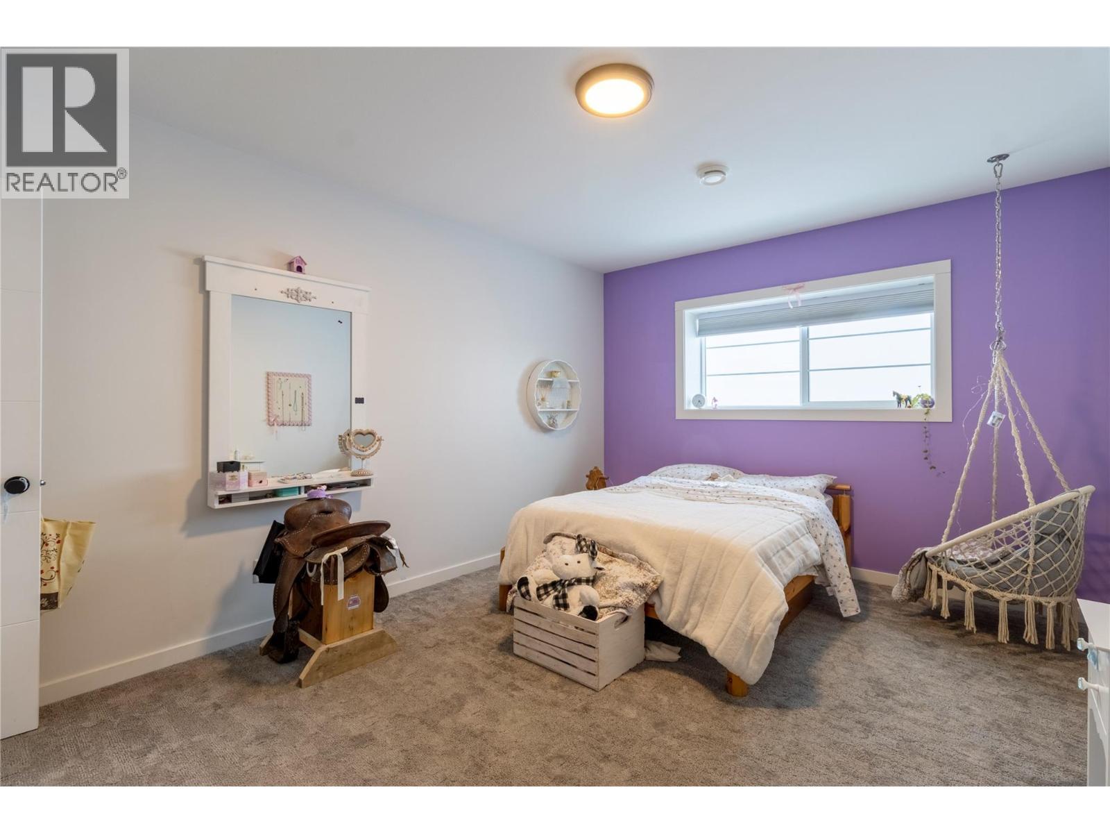 2521 Panoramic Way, Blind Bay, BC - Indoor Photo Showing Bedroom