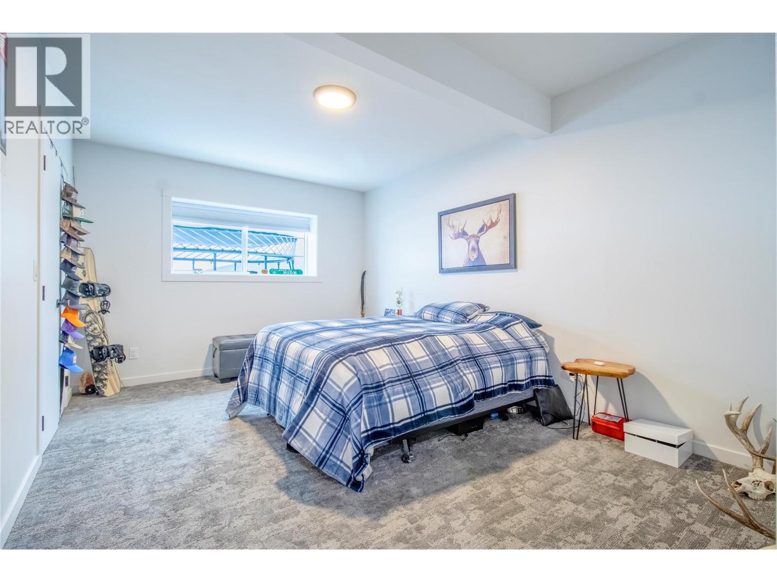 2521 Panoramic Way, Blind Bay, BC - Indoor Photo Showing Bedroom