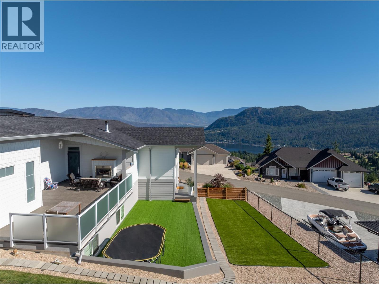 2521 Panoramic Way, Blind Bay, BC - Outdoor