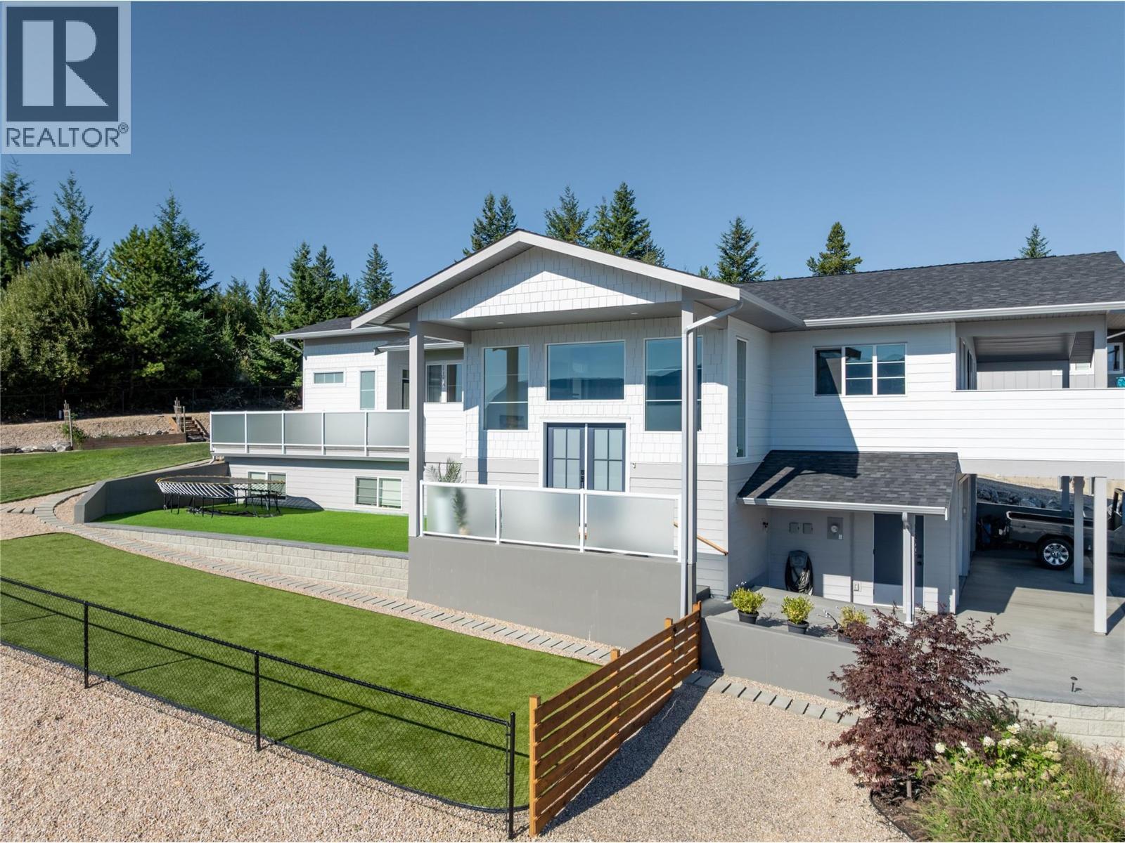 2521 Panoramic Way, Blind Bay, BC - Outdoor