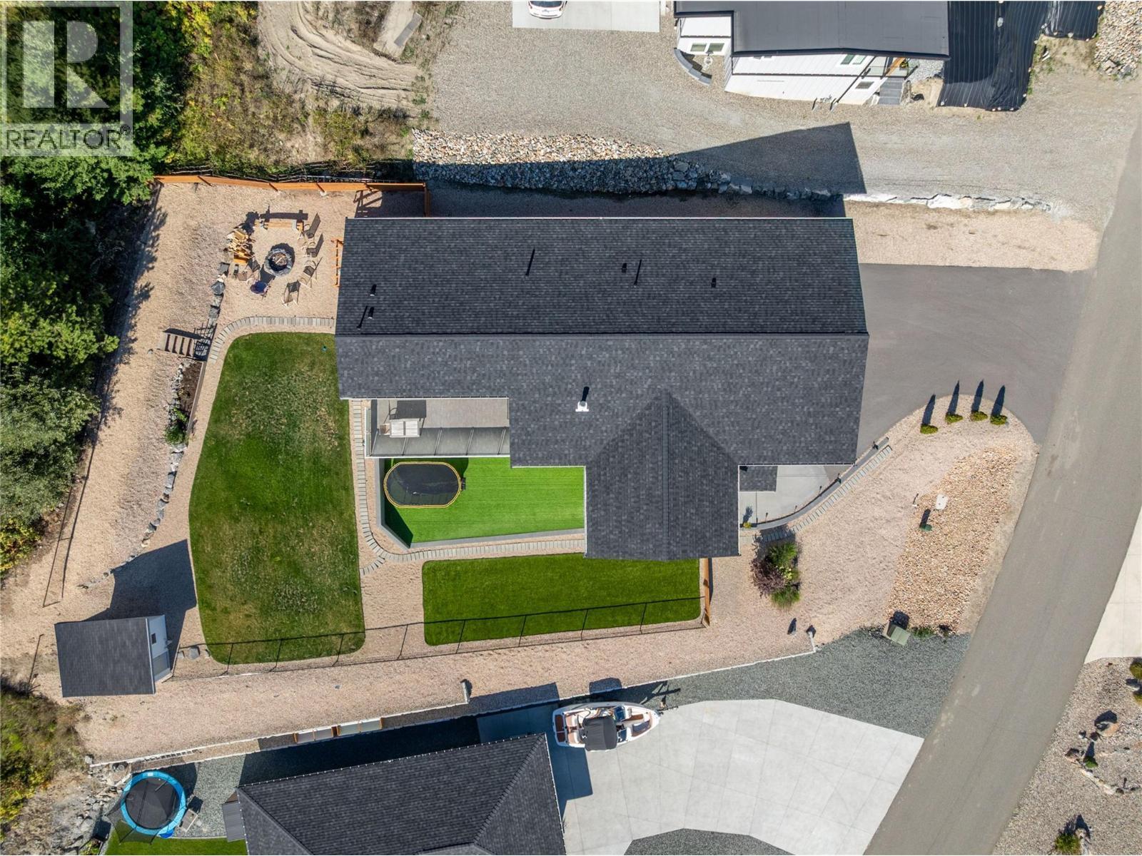 2521 Panoramic Way, Blind Bay, BC - Outdoor