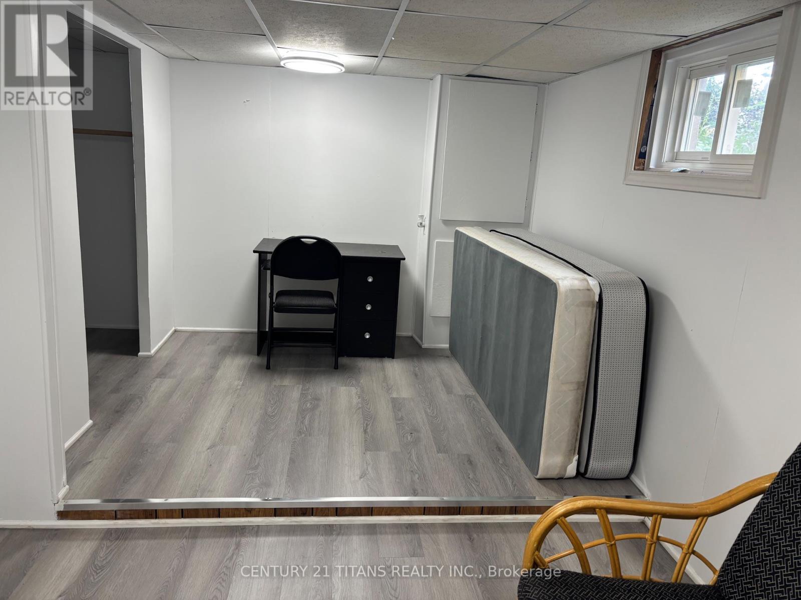 Bsmt - 94 Taunton Road W, Oshawa, ON - Indoor