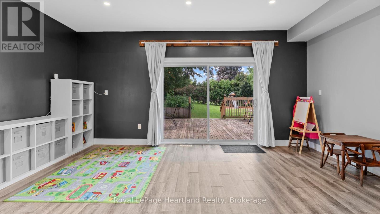 422 Willoughby Street, Huron-Kinloss (Lucknow), ON - Indoor