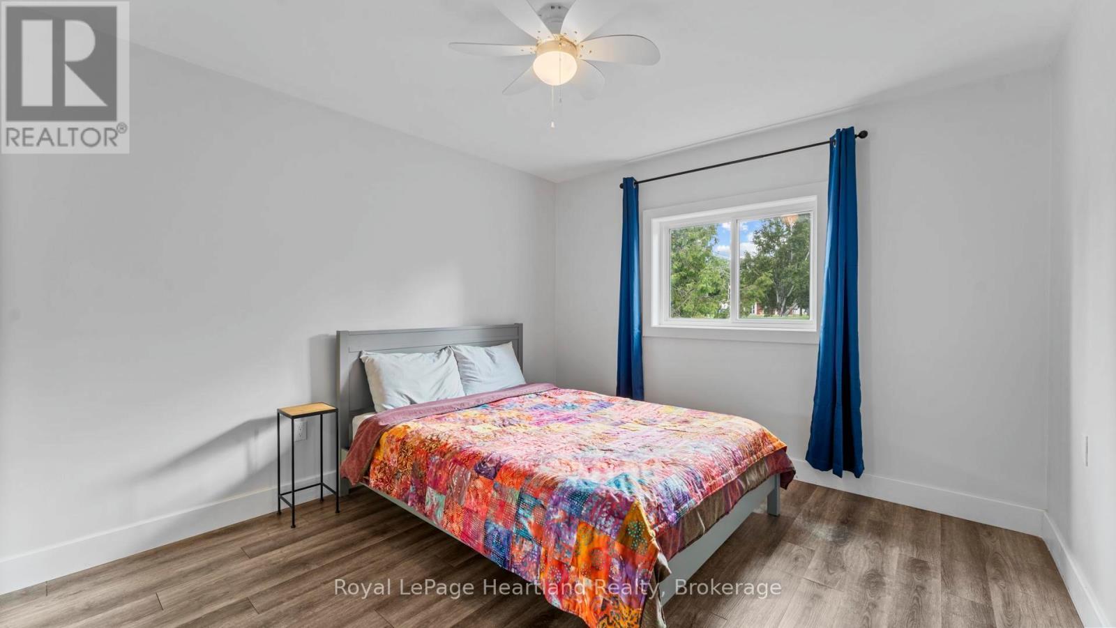 422 Willoughby Street, Huron-Kinloss (Lucknow), ON - Indoor Photo Showing Bedroom