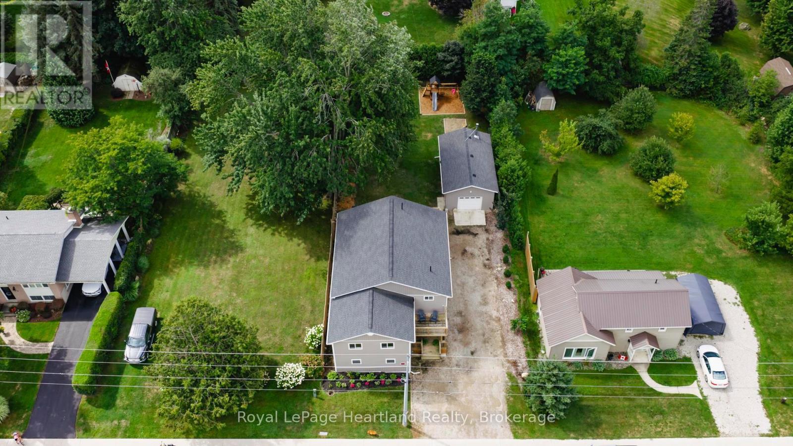 422 Willoughby Street, Huron-Kinloss (Lucknow), ON - Outdoor