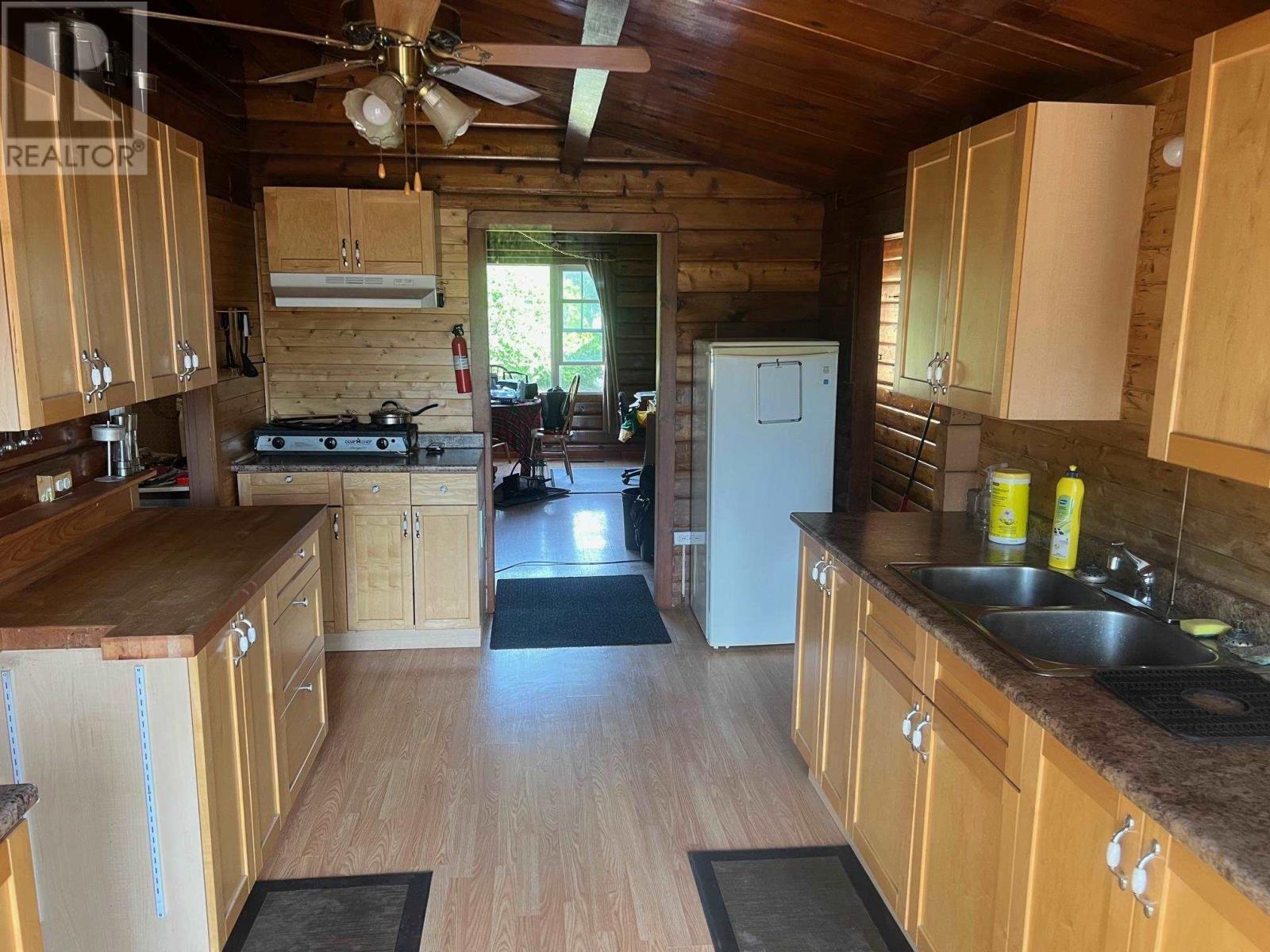 4576 Highway 17, Spragge, ON - Indoor Photo Showing Kitchen With Double Sink