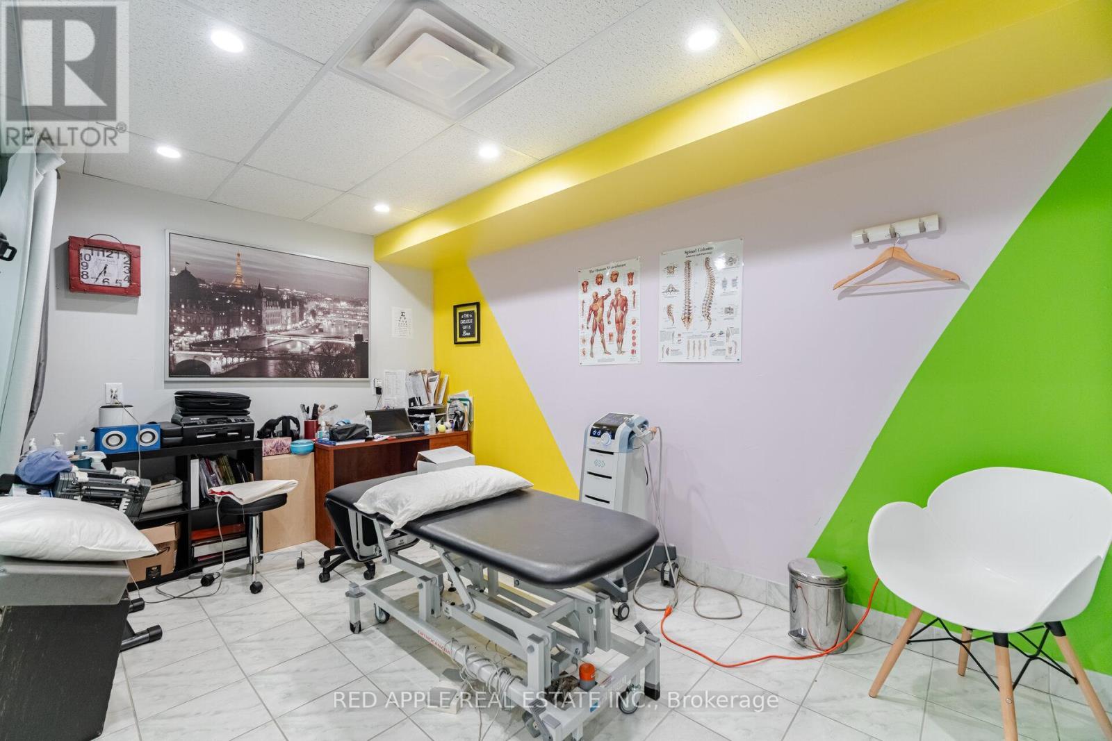 799 Bloor Street W, Toronto, ON