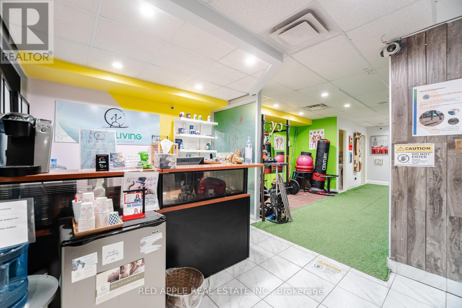 799 Bloor Street W, Toronto, ON