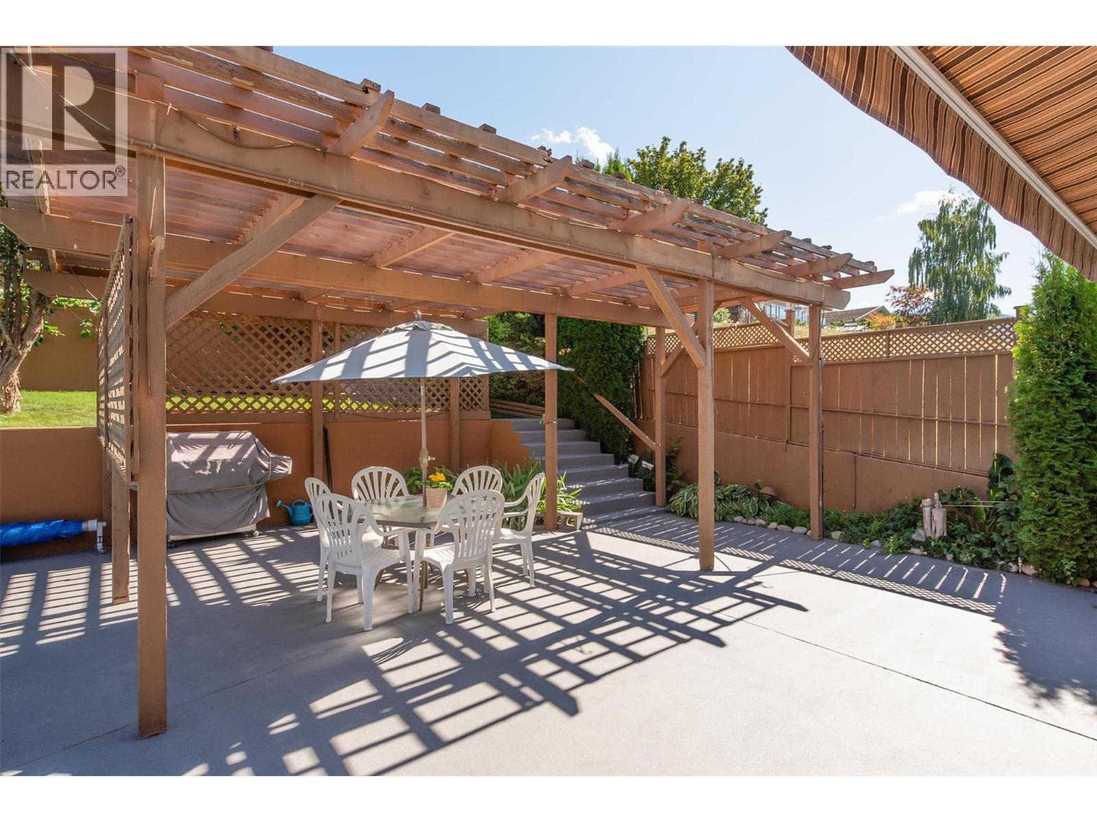 343 Stellar Drive, Kelowna, BC - Outdoor With Deck Patio Veranda
