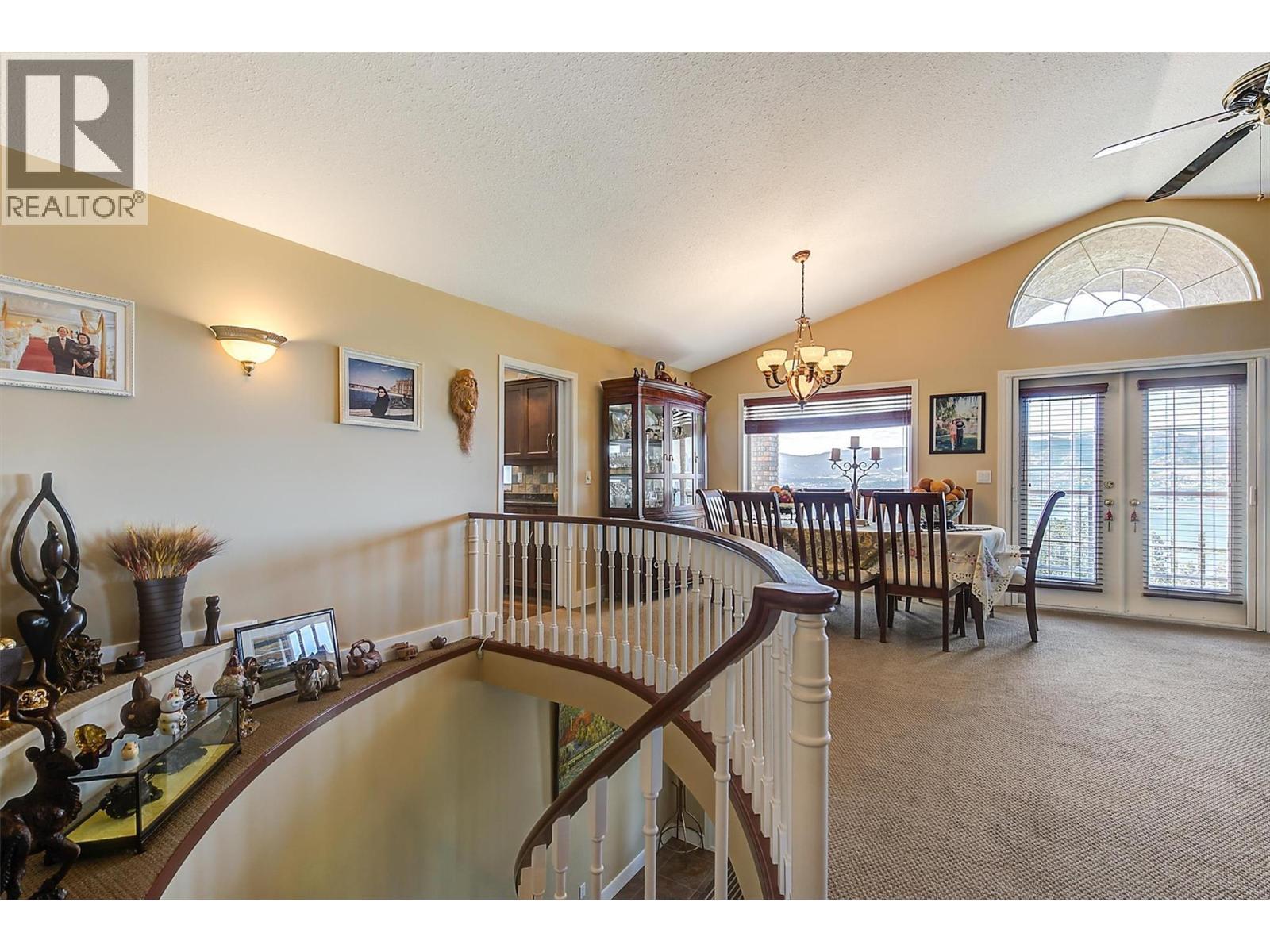 343 Stellar Drive, Kelowna, BC - Indoor Photo Showing Other Room