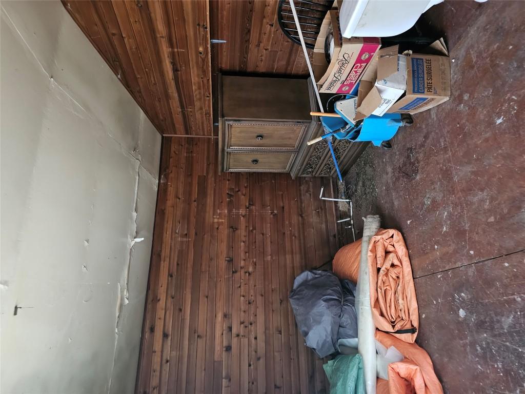 5851 Highway 33E Highway, Beaverdell, BC - Indoor Photo Showing Other Room