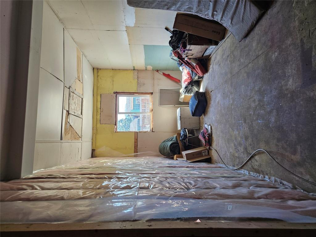 5851 Highway 33E Highway, Beaverdell, BC - Indoor Photo Showing Bedroom