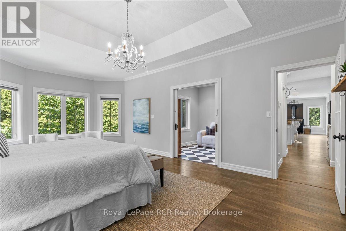 7572 Sideroad 3 E, Wellington North, ON - Indoor Photo Showing Bedroom