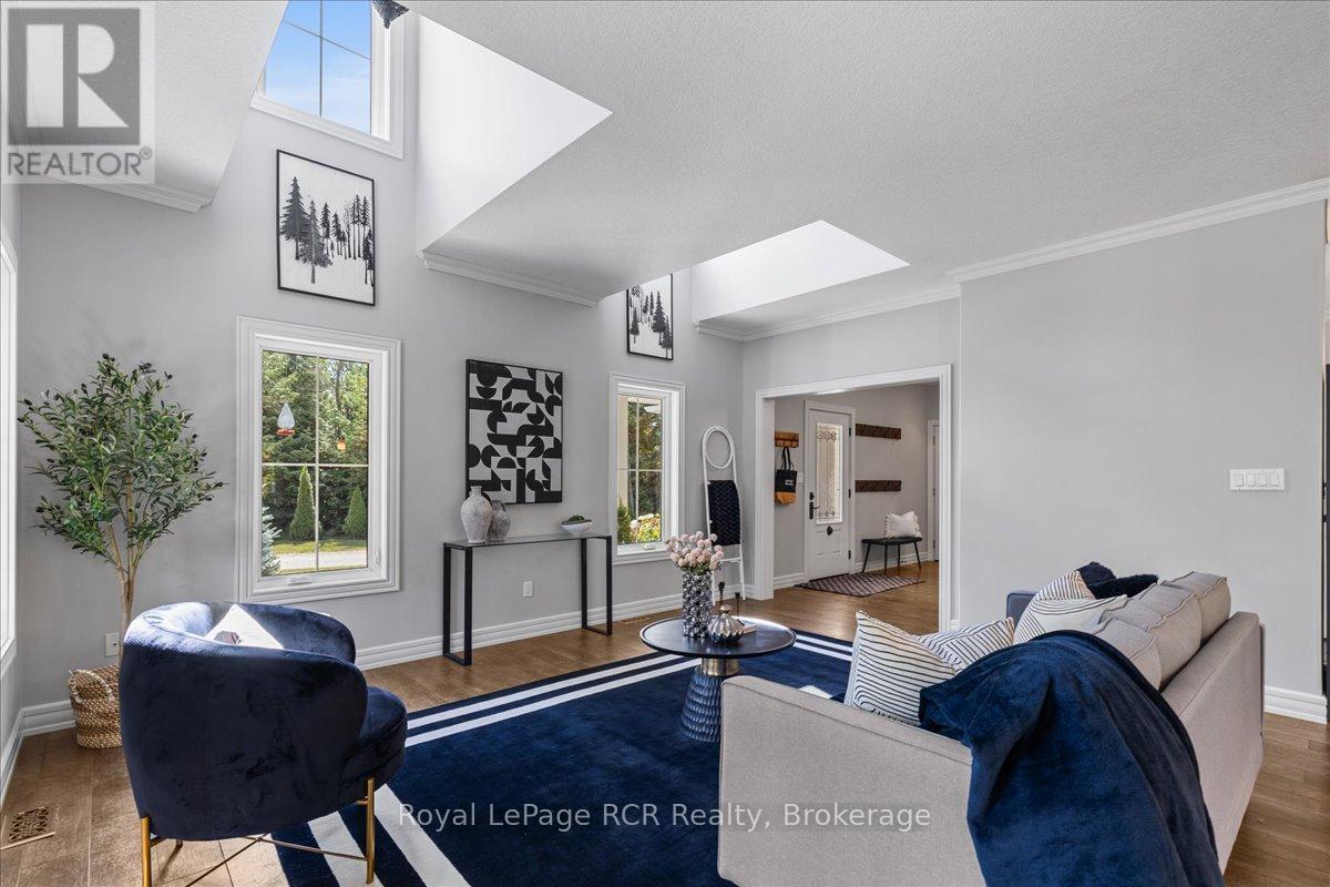 7572 Sideroad 3 E, Wellington North, ON - Indoor