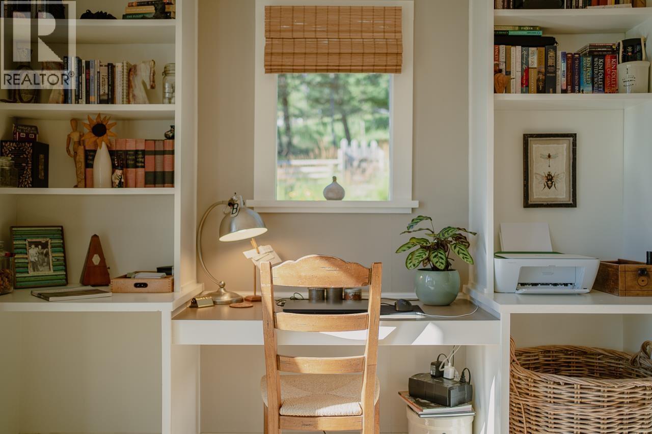 5058 Block Drive, 108 Mile Ranch, BC - Indoor