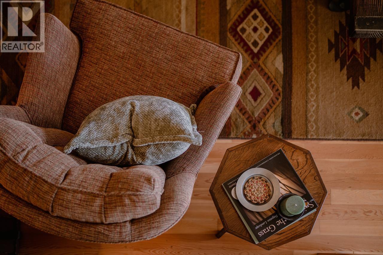 5058 Block Drive, 108 Mile Ranch, BC - Indoor