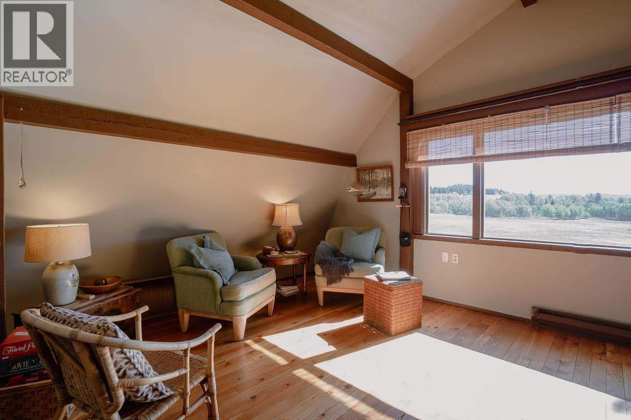 5058 Block Drive, 108 Mile Ranch, BC - Indoor