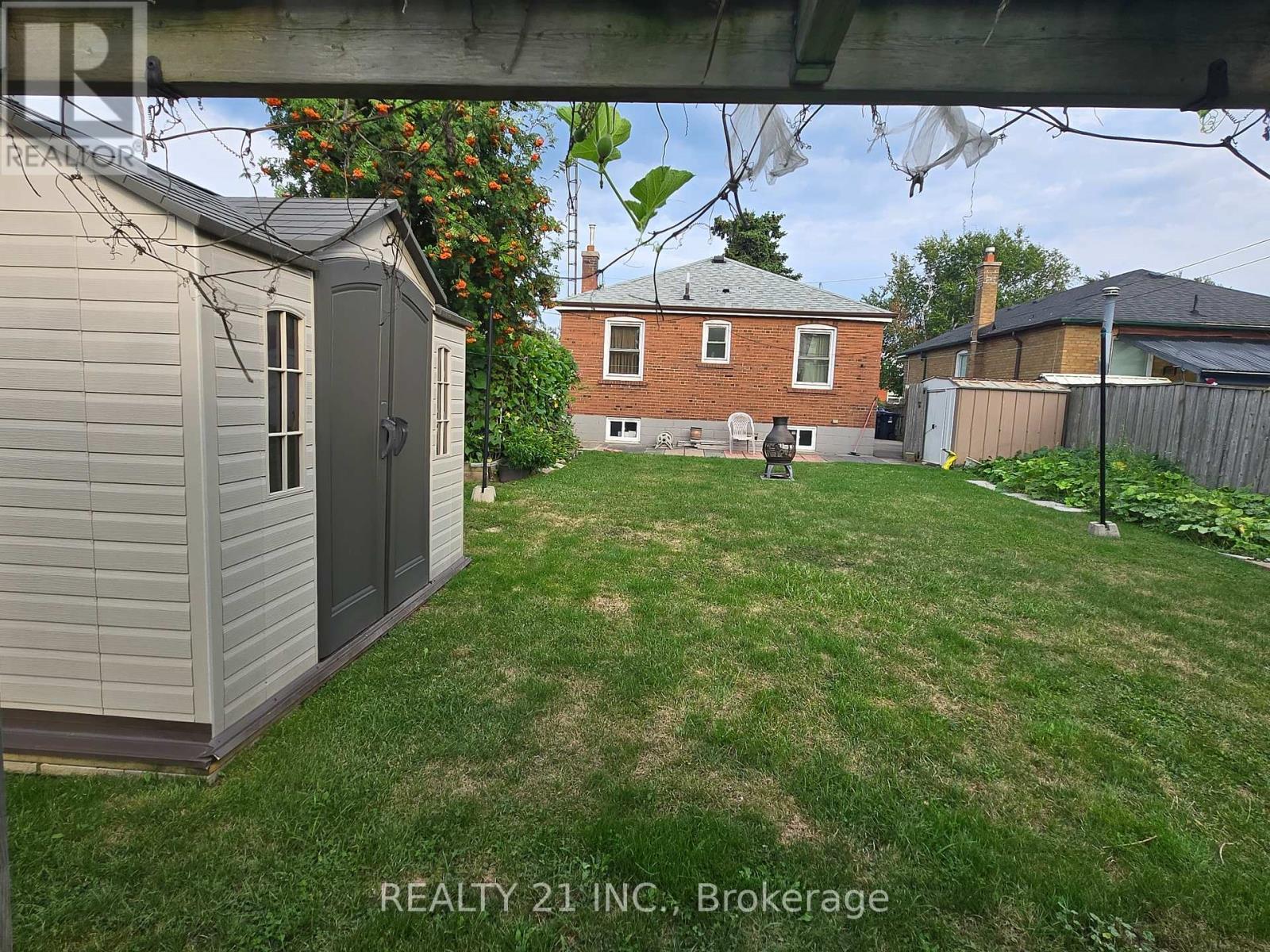 30 Ordway Road, Toronto, ON - Outdoor With Exterior