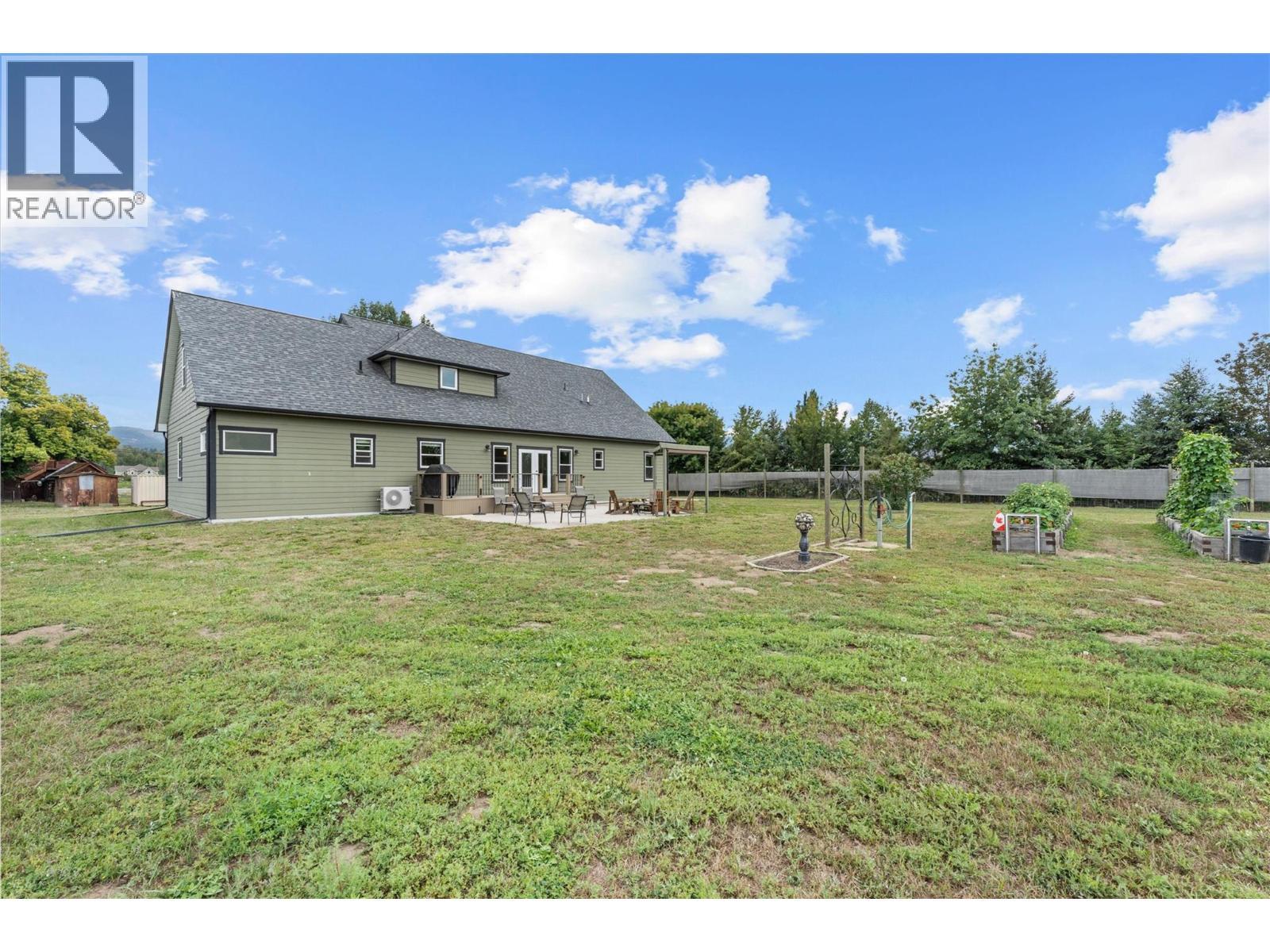 3550 Benvoulin Road, Kelowna, BC - Outdoor