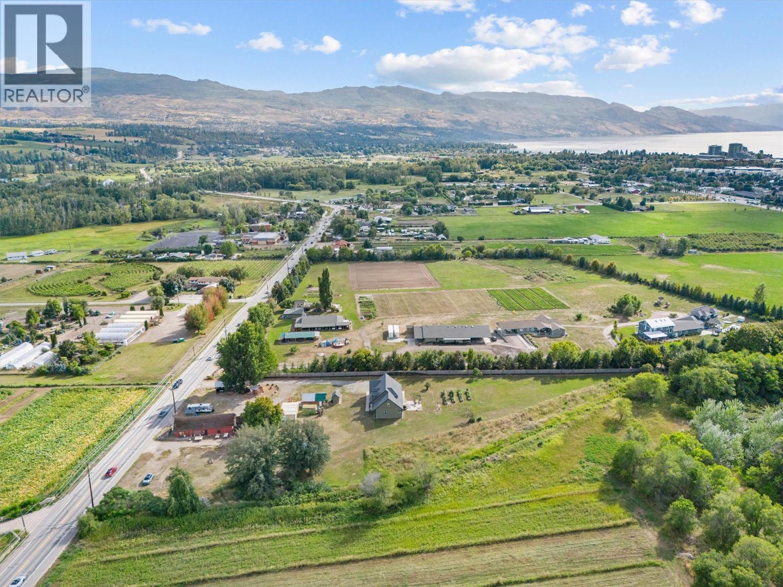 3550 Benvoulin Road, Kelowna, BC - Outdoor With View